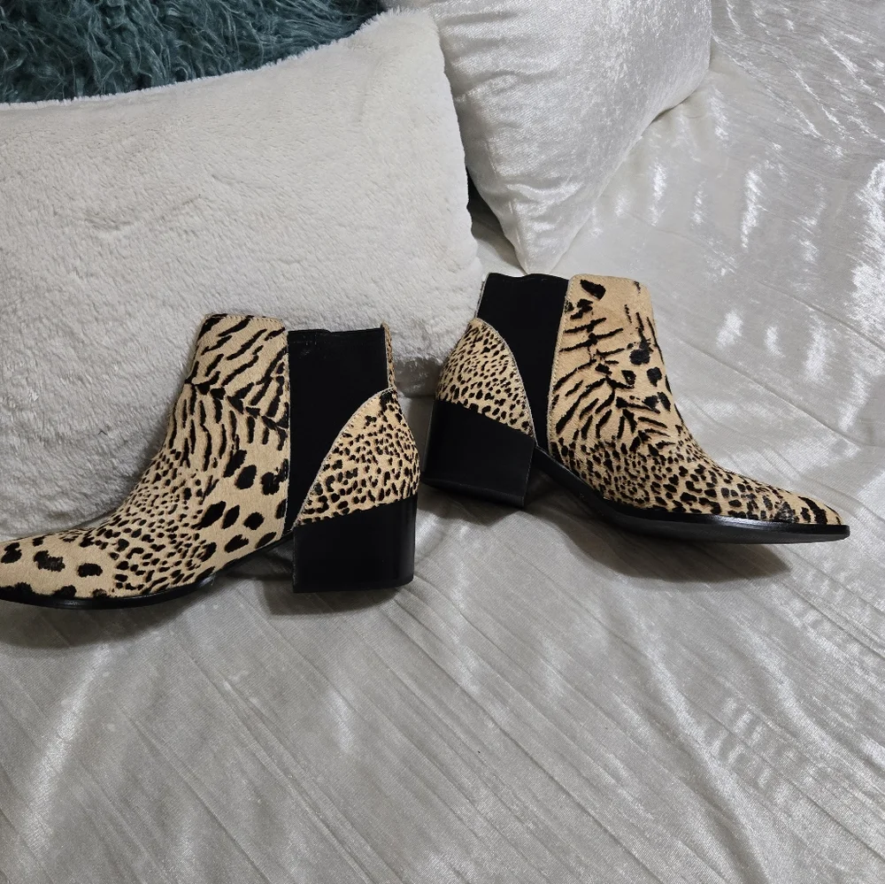Leopard Print Ankle Boots By Chinese Laundry Size 8 EUC!! - Picture 2 of 8